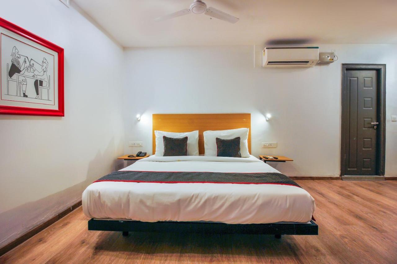 Hotel Super Townhouse Rcc Sunrise Hyderabad Esterno foto
