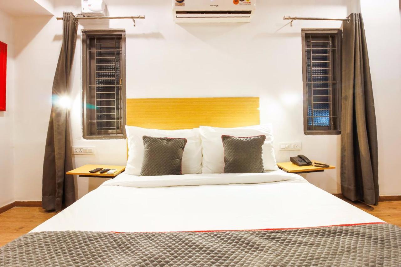 Hotel Super Townhouse Rcc Sunrise Hyderabad Esterno foto