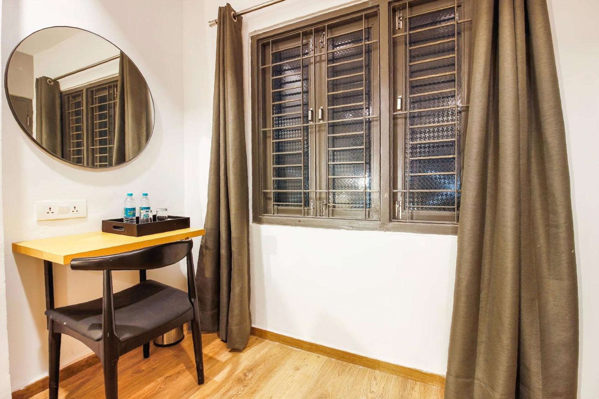 Hotel Super Townhouse Rcc Sunrise Hyderabad Esterno foto